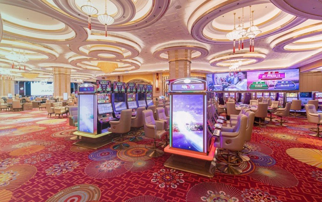 Vietnam Extends Local Casino Gambling Trial Until December 2024